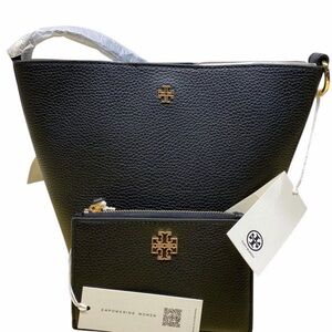 NWT Tory Burch Black Small Blake Bucket Bag and Britten Zip Card Case/Wallet Set